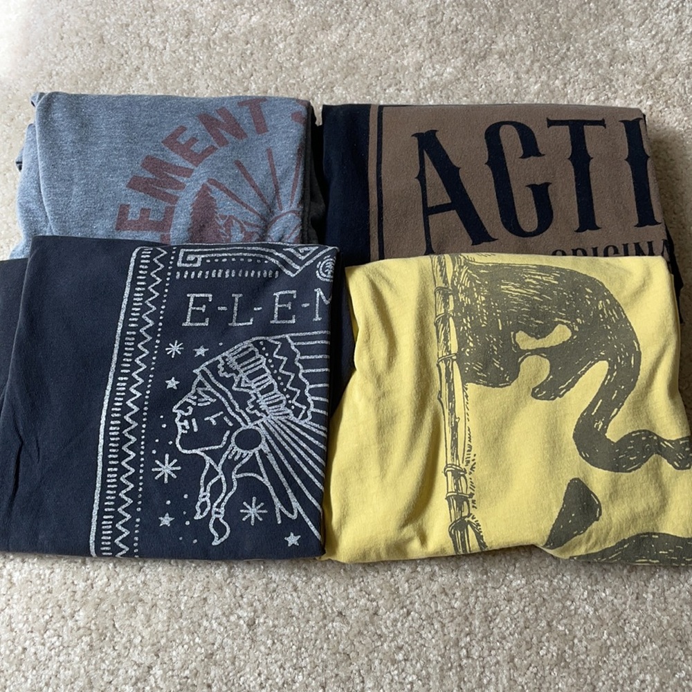 Skate Tee bundle size M and L mix